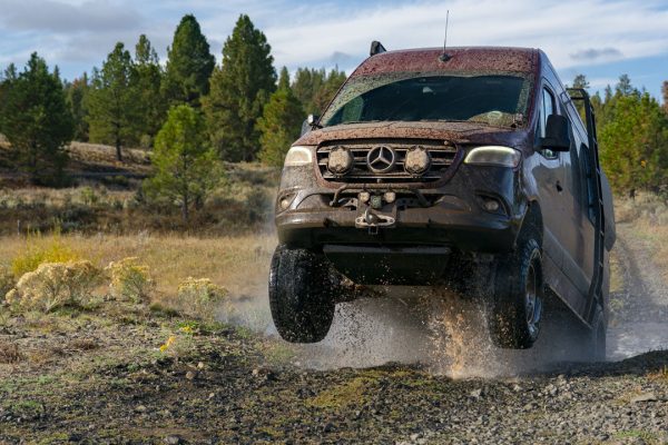 FRONT JOUNCE REINFORCEMENT BRACKET - SPRINTER AWD (2023-PRESENT) - Image 4