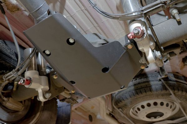 DIFFERENTIAL SKID PLATE - SPRINTER (2015+ 3500 ONLY) by VAN COMPASS - Image 2