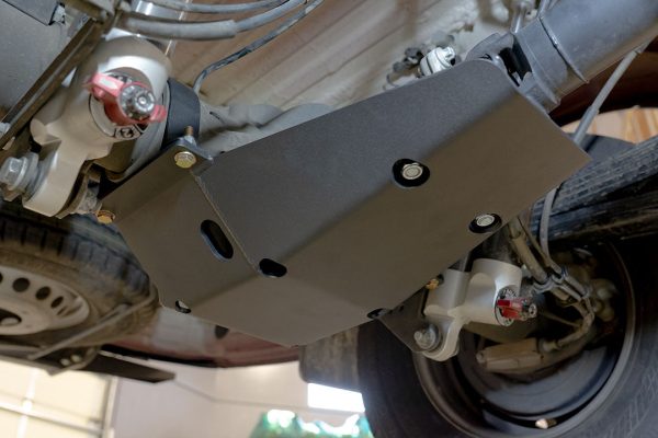 DIFFERENTIAL SKID PLATE - SPRINTER (2015+ 3500 ONLY) by VAN COMPASS - Image 3