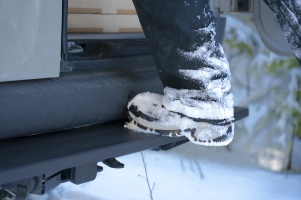 REAR TUG STEP - SPRINTER (2019+) by VAN COMPASS - Image 2
