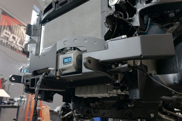 FRONT WINCH MOUNT WITH BULL BAR - SPRINTER (2019+) by VAN COMPASS - Image 5