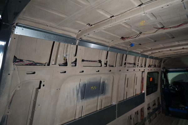 07+ Sprinter Van 170 EXT - Upper Cabinet Wall Brace Kit