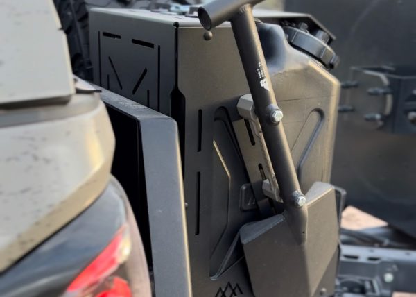 Jerry's Can Holder - Dual Universal Jerry Can Carrier - Image 10